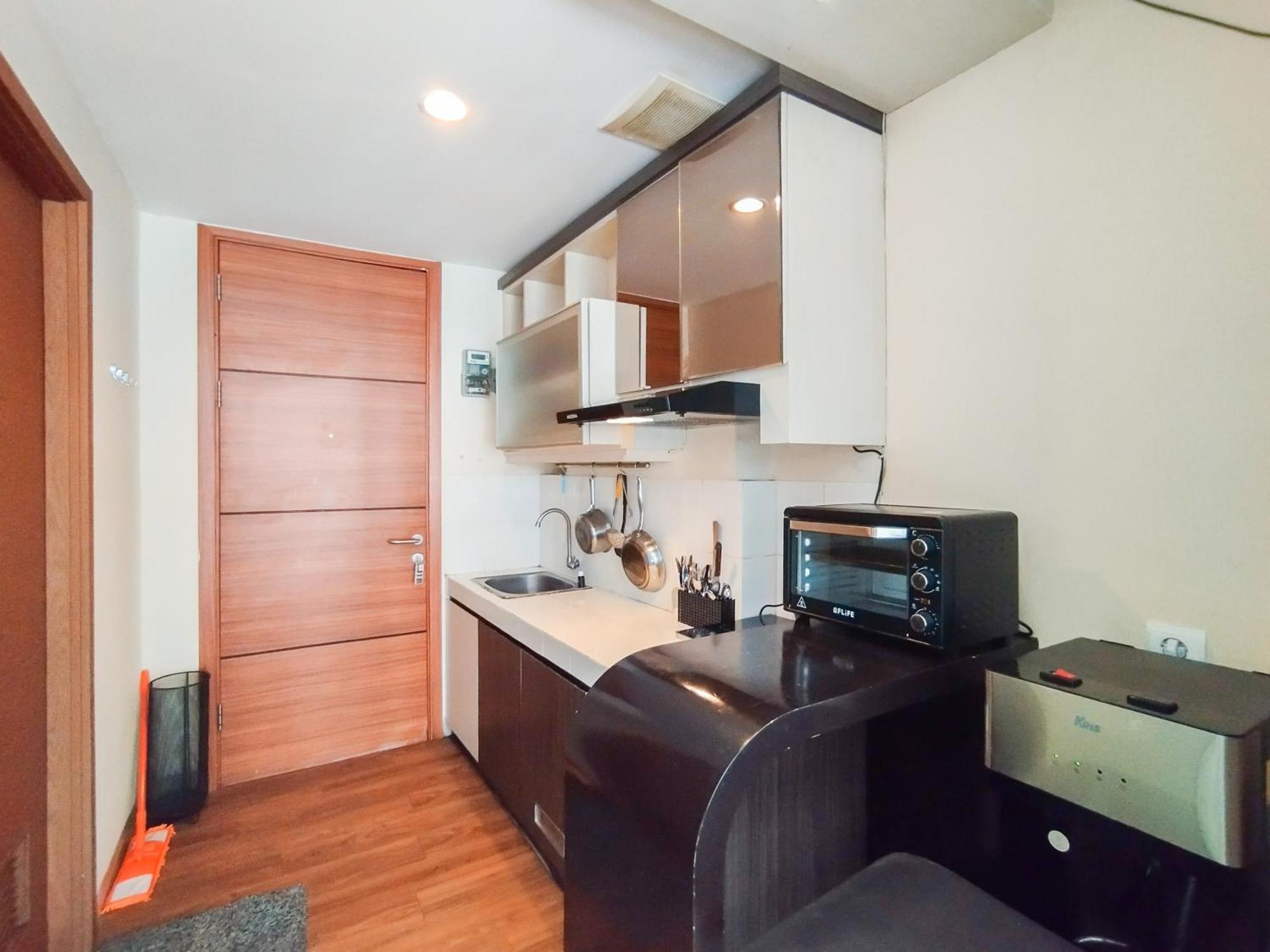 Simply And Comfy Studio Room Apartment Beverly Dago By Travelio Bandung Kültér fotó