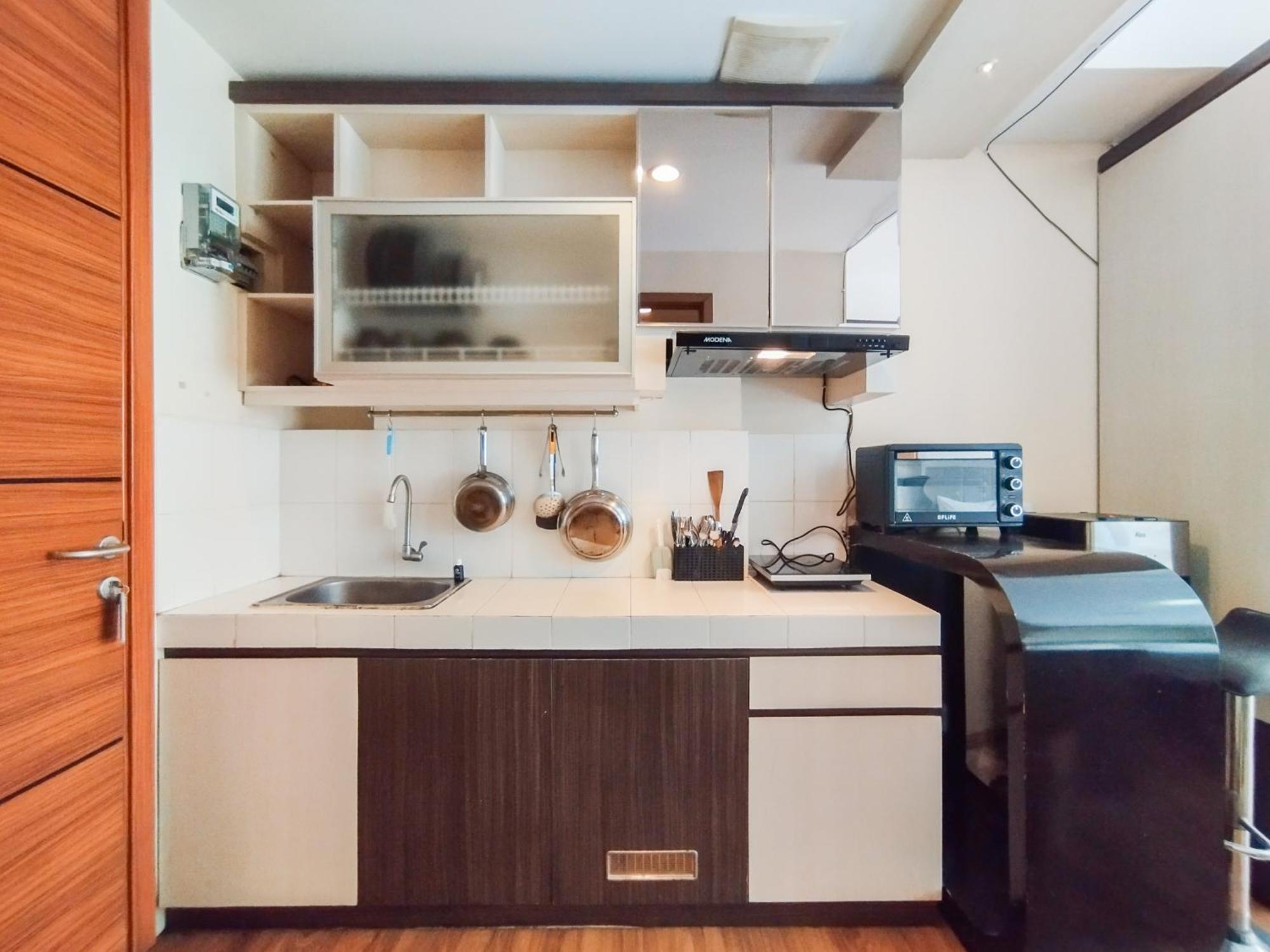 Simply And Comfy Studio Room Apartment Beverly Dago By Travelio Bandung Kültér fotó