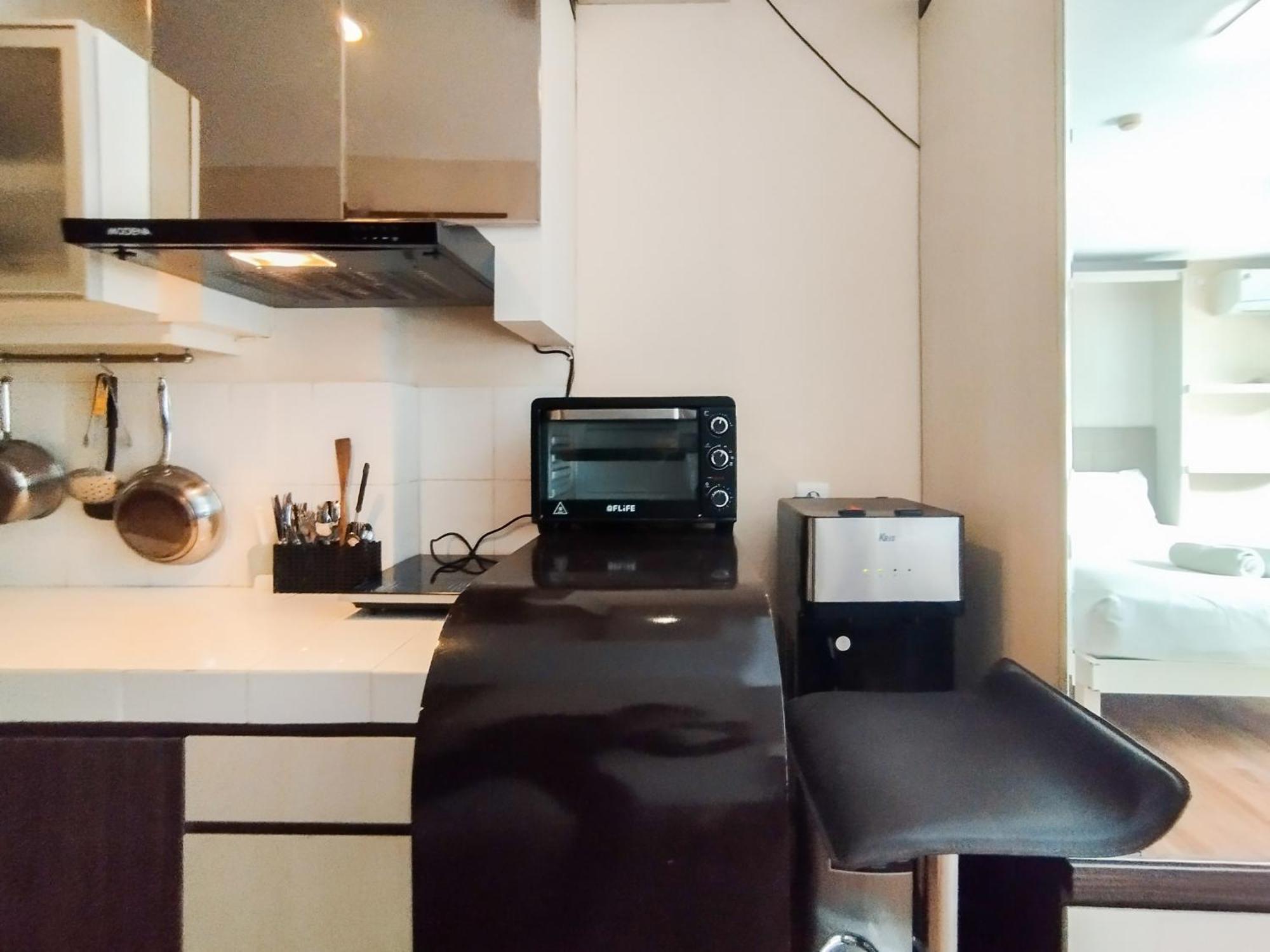 Simply And Comfy Studio Room Apartment Beverly Dago By Travelio Bandung Kültér fotó