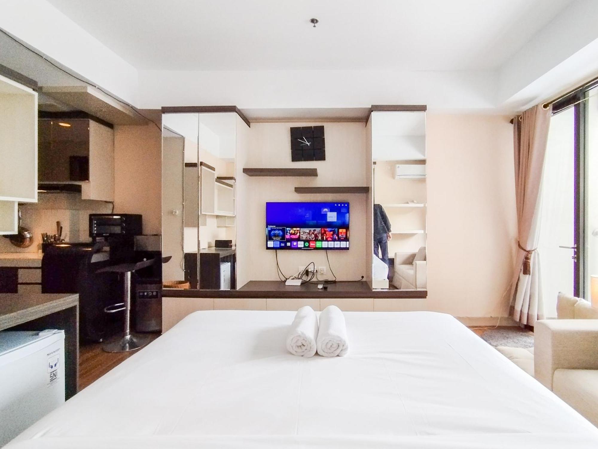 Simply And Comfy Studio Room Apartment Beverly Dago By Travelio Bandung Kültér fotó